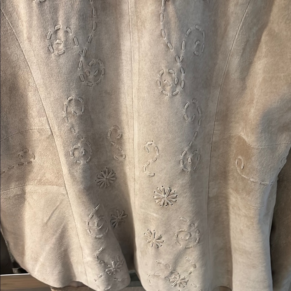 Cream Embroidered Jacket - Picture 8 of 8